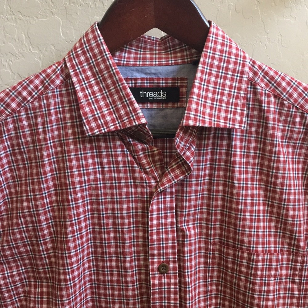 Saks Fifth Avenue (Threads) Button Down